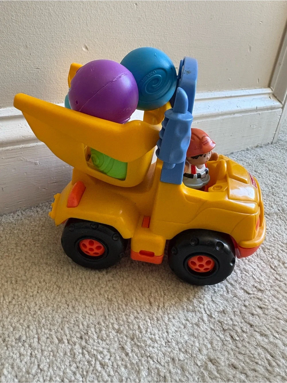 Fisher price little people dump truck with figurine and play balls